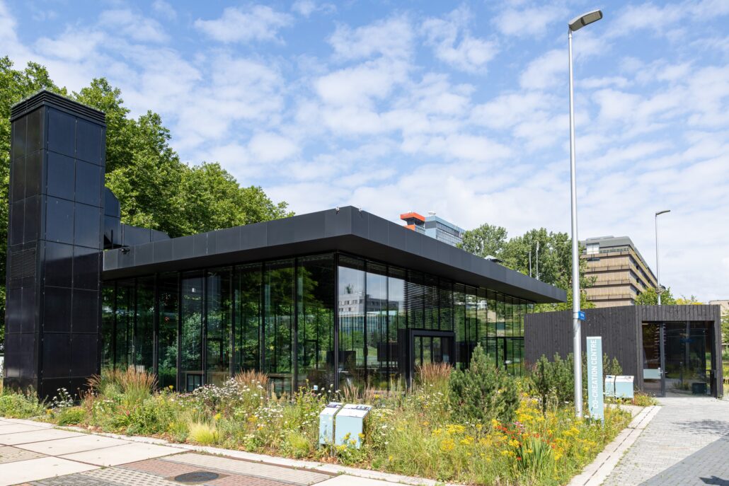 2. Co-Creation Centre ext. 1